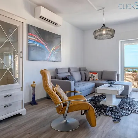 Tudor Flat Sea View With Wifi Unlimited, Next To The Sea *
